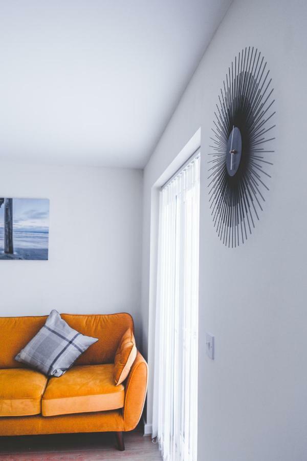 Salford Holiday Apartment Манчестер Екстер'єр фото