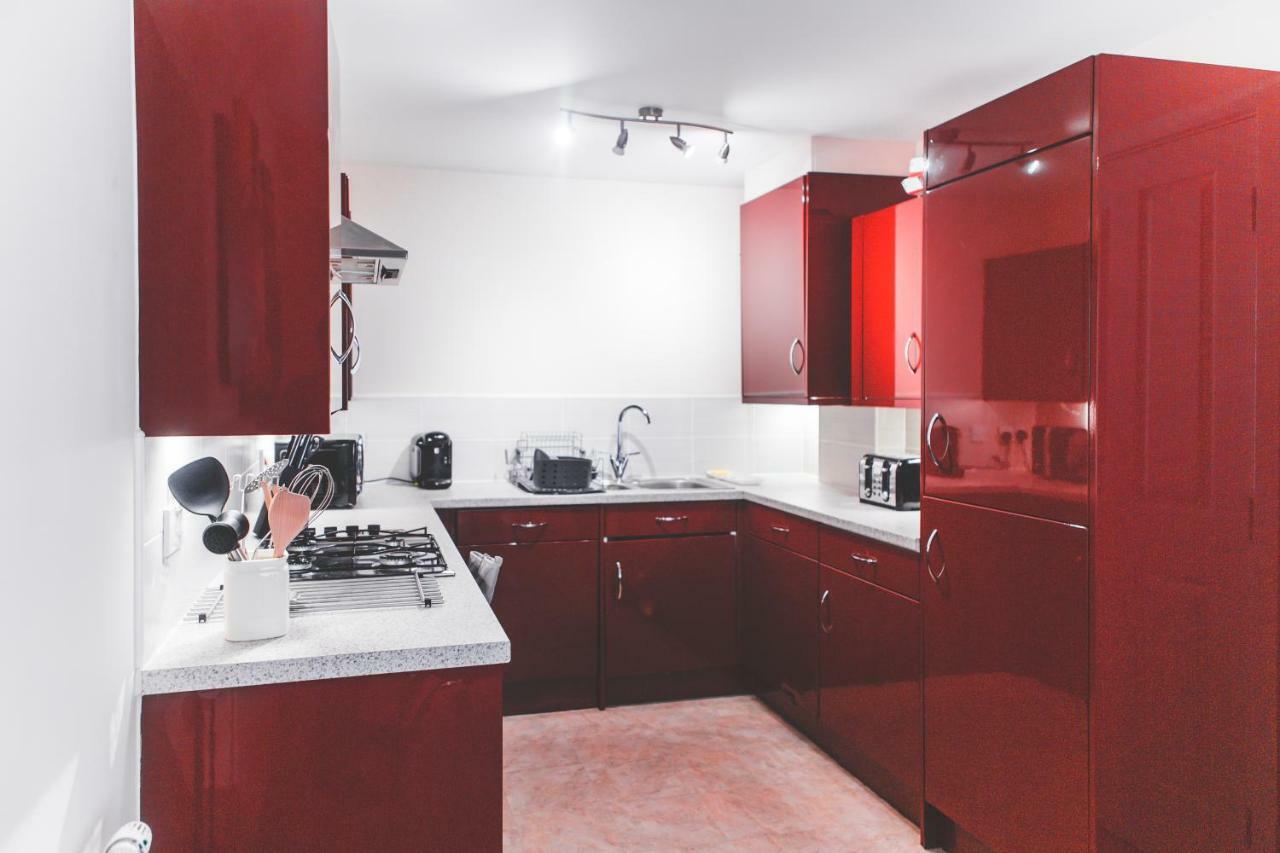 Salford Holiday Apartment Манчестер Екстер'єр фото