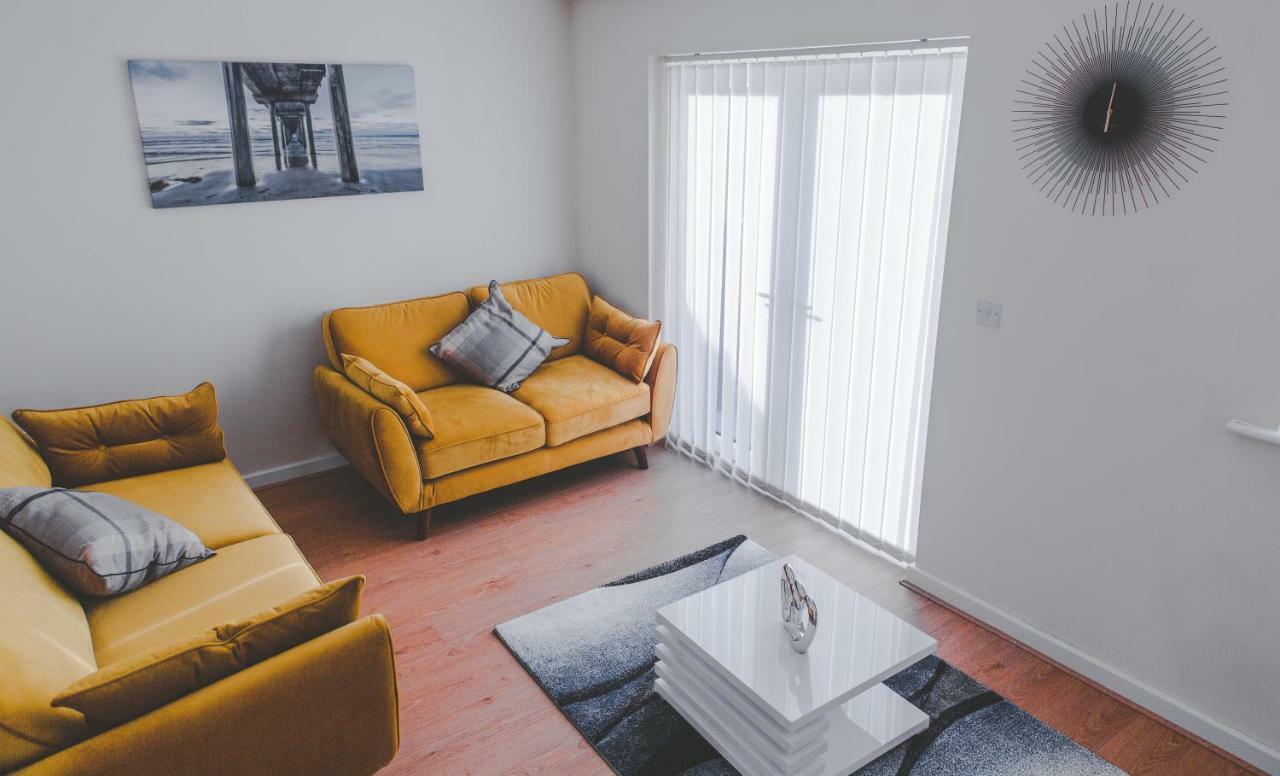 Salford Holiday Apartment Манчестер Екстер'єр фото